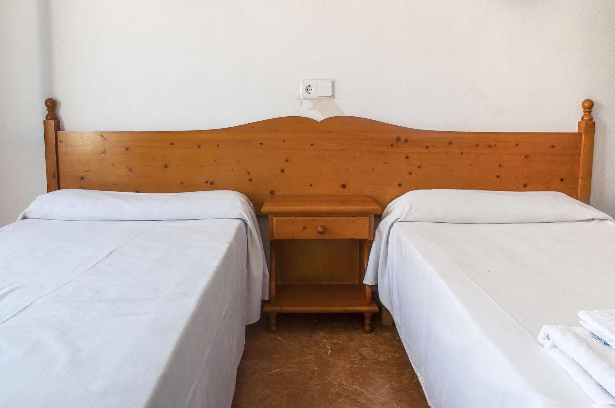 Surfing Concept Hostel Кала Ратьяда Экстерьер фото