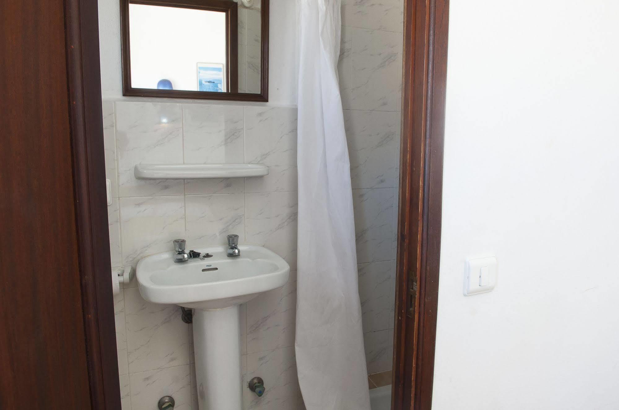 Surfing Concept Hostel Кала Ратьяда Экстерьер фото