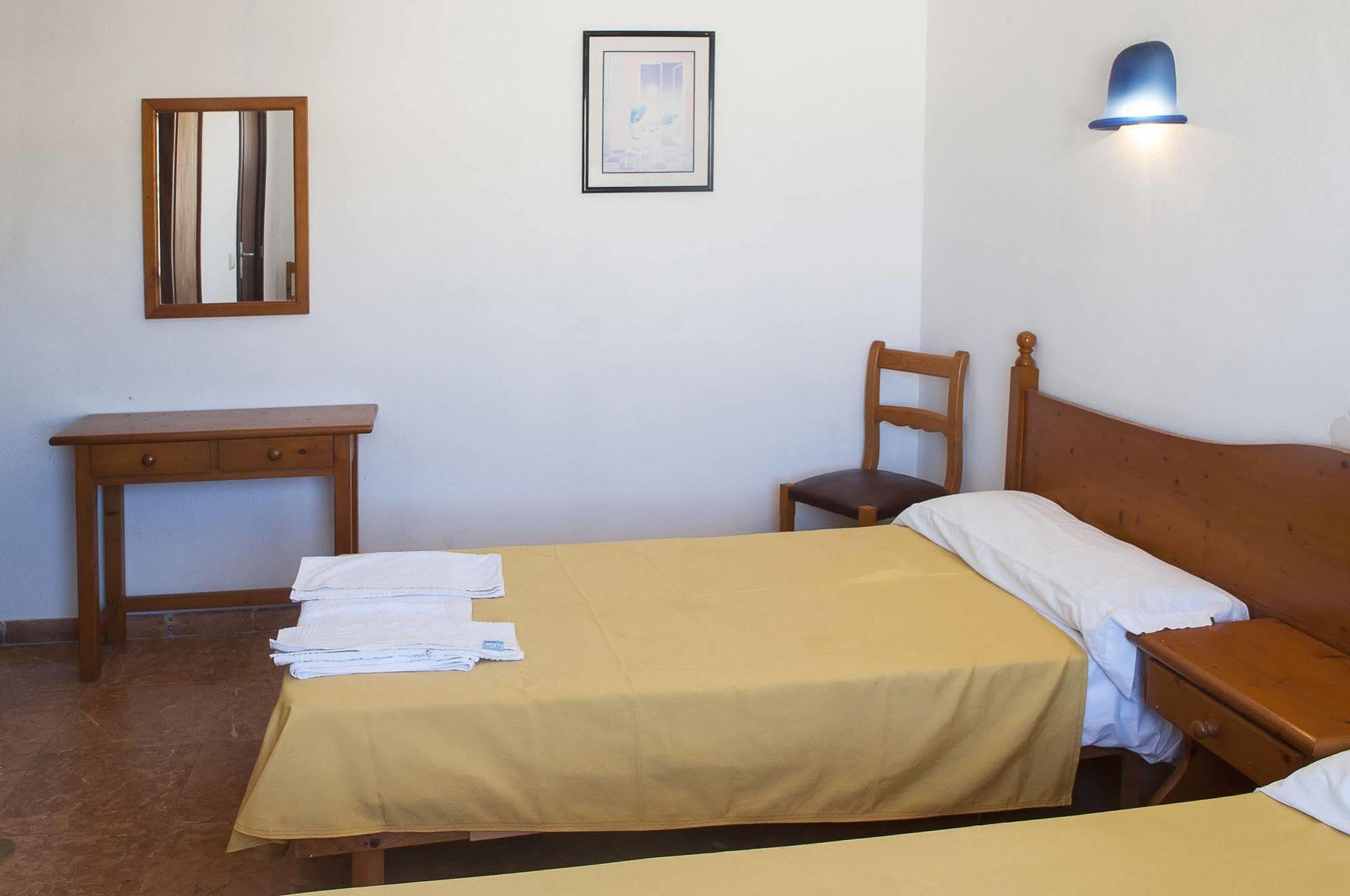 Surfing Concept Hostel Кала Ратьяда Экстерьер фото
