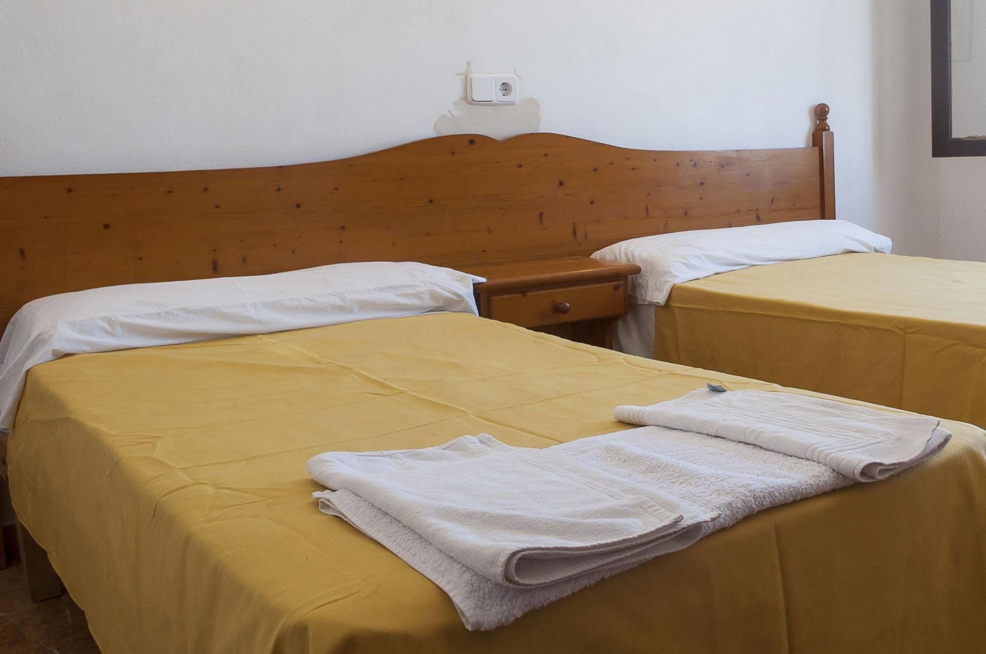 Surfing Concept Hostel Кала Ратьяда Экстерьер фото