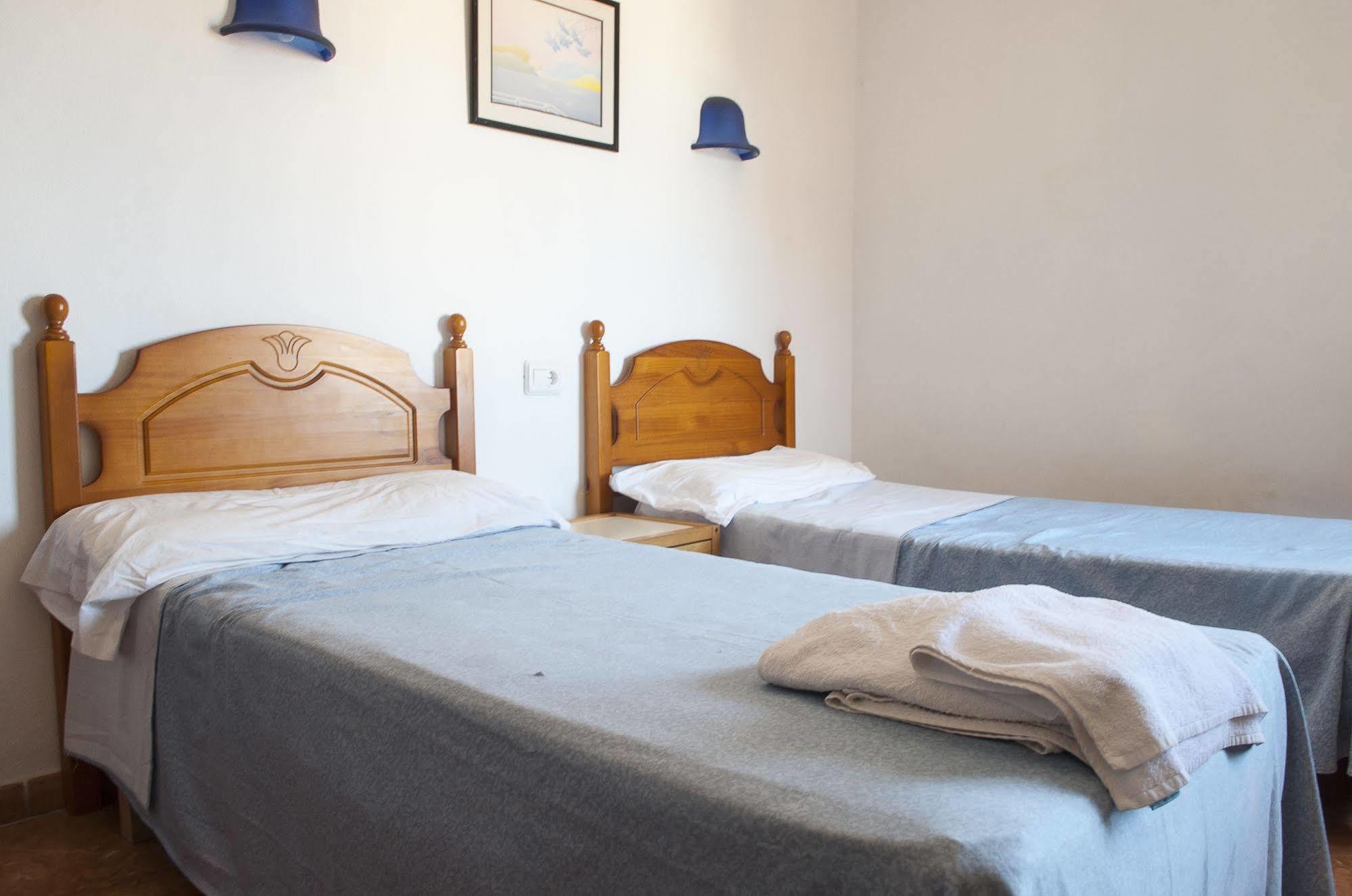 Surfing Concept Hostel Кала Ратьяда Экстерьер фото